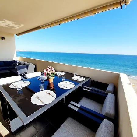 Front Row Penthouse Apartment On Carvajal Beach Fuengirola Esterno foto