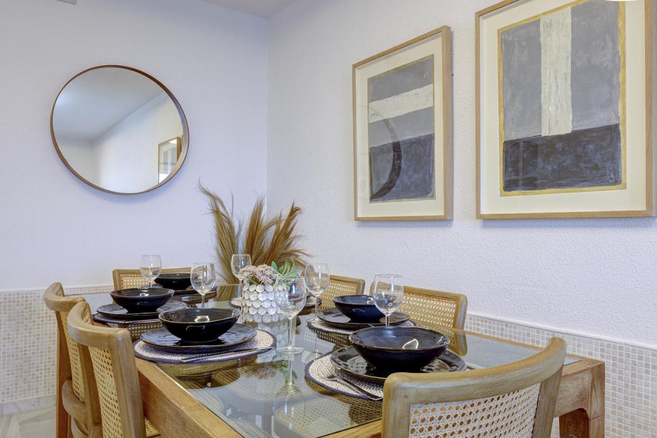 Front Row Penthouse On Carvajal * Fuengirola